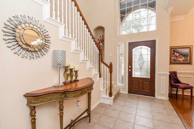 Building Photo - 1446 Sherwood Park Cir