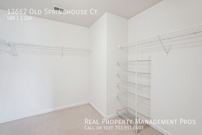 Building Photo - 13662 Old Springhouse Ct