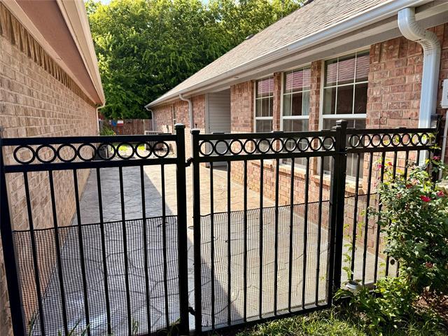 Building Photo - 816 Claycourt Cir