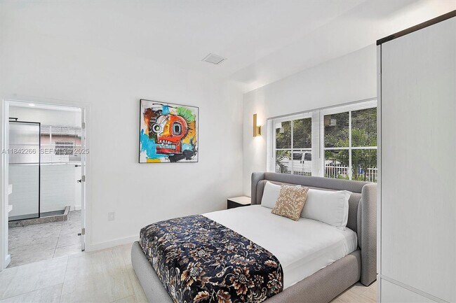 Building Photo - 58 NE 45th St