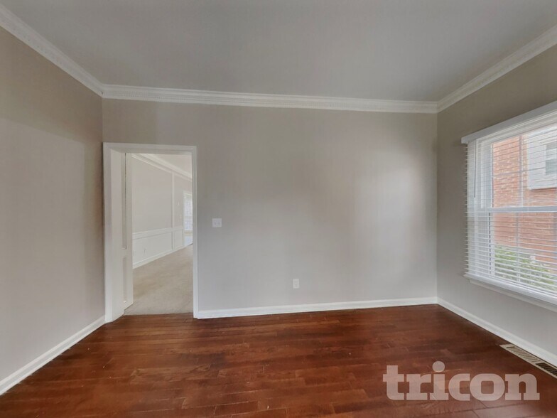 Building Photo - 6013 Rittenhouse Rd