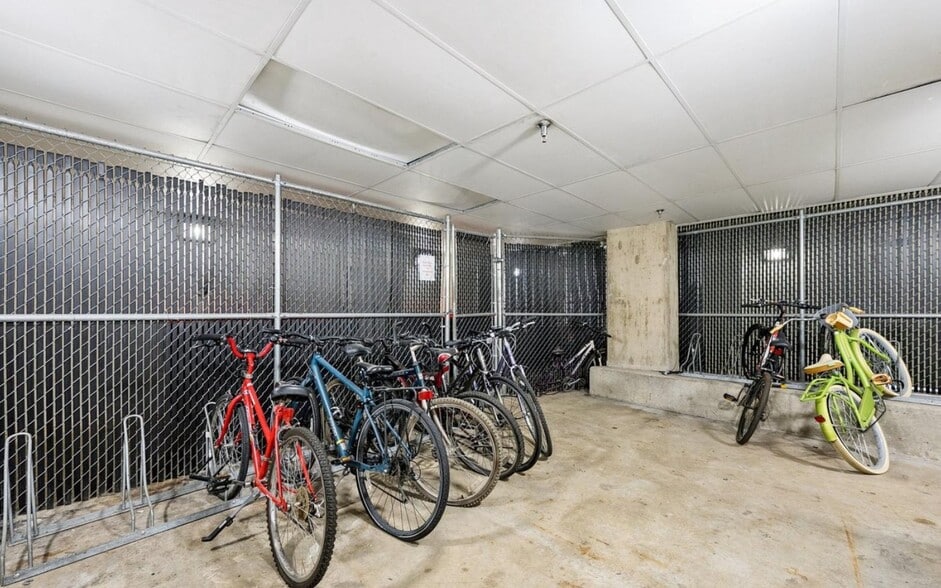 Building Photo - 1111 11th St NW