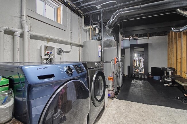 Building Photo - 136 E Jackson St