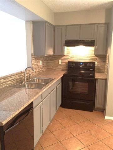 Building Photo - 1617 Brentwood Dr