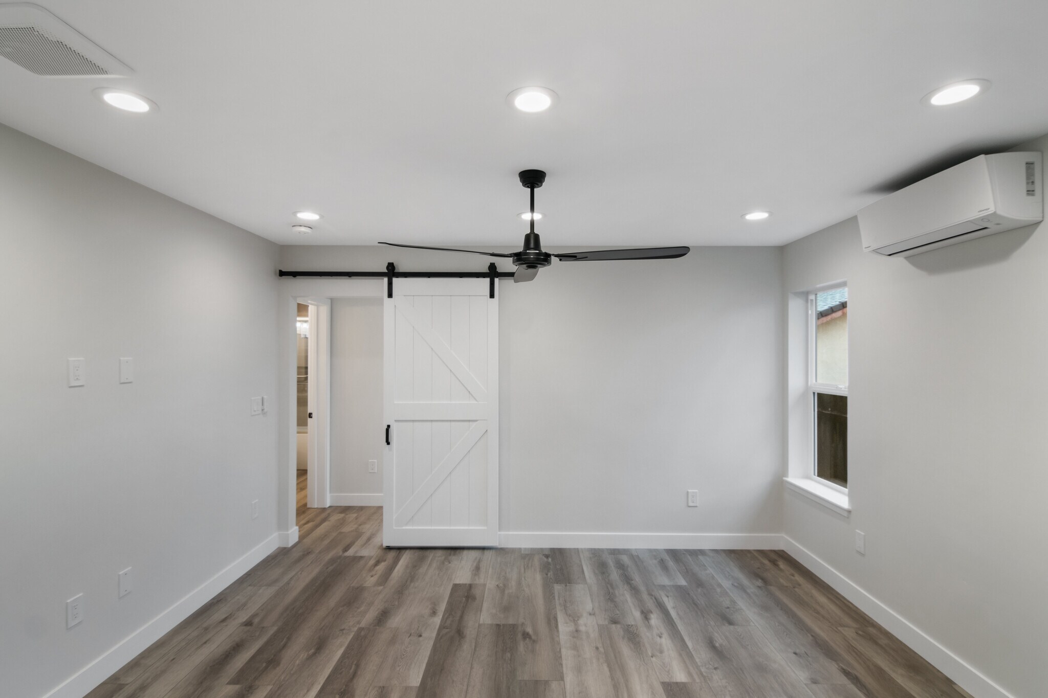 Building Photo - 724 Dodson Way