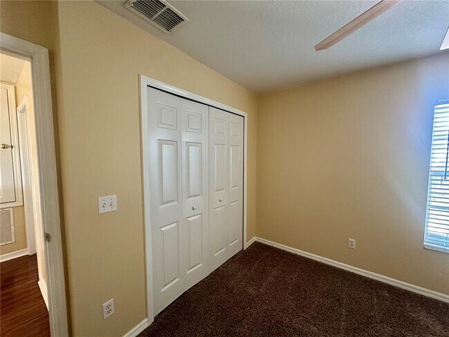 Building Photo - 6112 Chapledale Dr