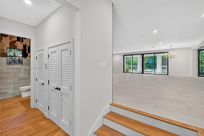 Building Photo - 2330 Overbrook St