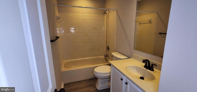 Building Photo - 3145 Elmmede Rd