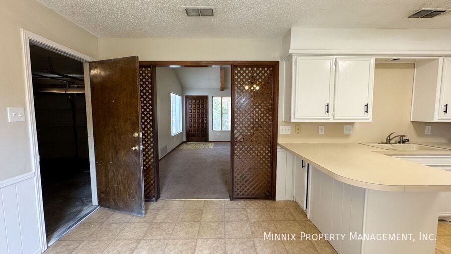 Building Photo - 4427 75th Dr