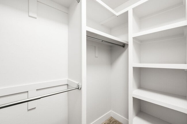 Building Photo - 3BD, 5BA LoHi Townhome with Rooftop Deck and 2-Car Garage