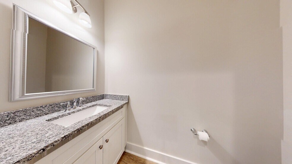 Building Photo - Owens Crossing Townhome
