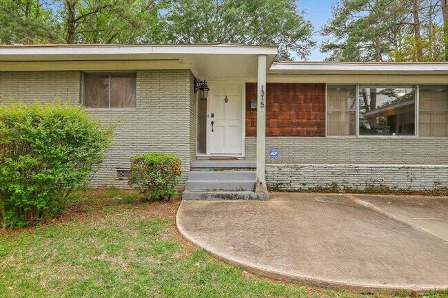 Building Photo - 1315 Kimwood Dr