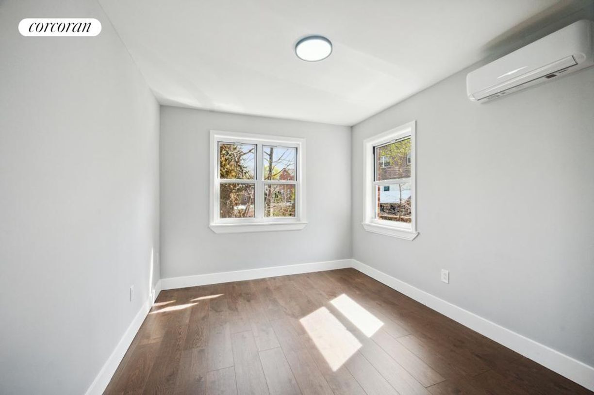Building Photo - 224 W 252nd St