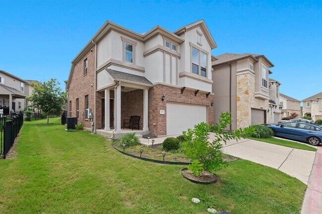Building Photo - 2105 Town Centre Dr