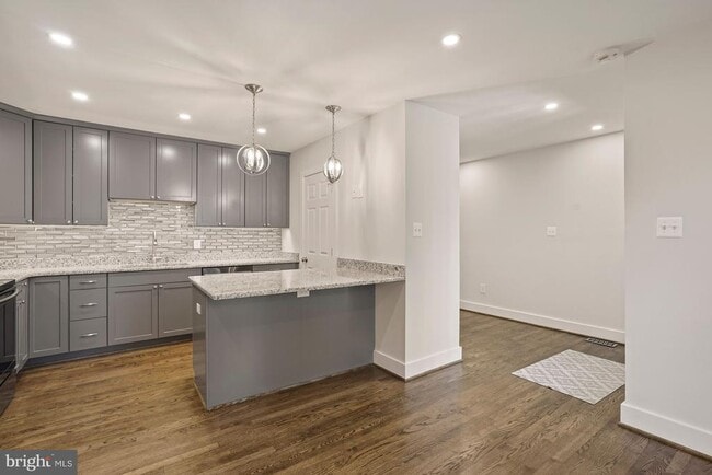 Building Photo - 1110 Wimbledon Dr