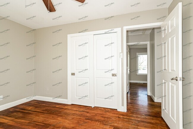 Building Photo - 1851 Longford Dr