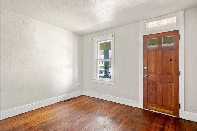 Building Photo - Cozy 2 bedroom in Pottstown