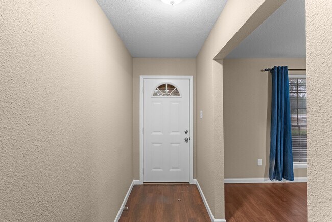 Building Photo - 12420 Mile Dr