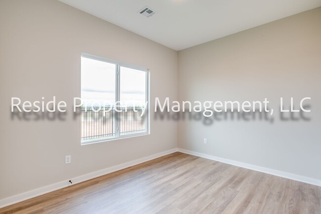 Building Photo - Area151-Arcadia Plan