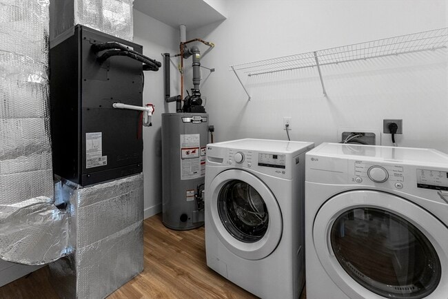 Building Photo - 999 Main St