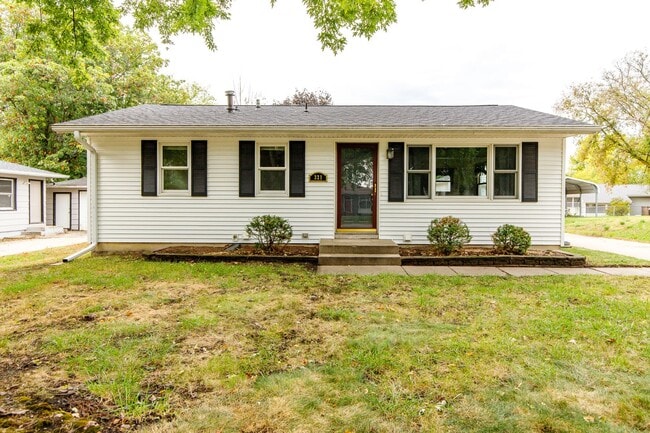 Primary Photo - 321 Rockwell Ave