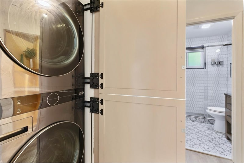 Building Photo - 100 Biscayne Dr NW