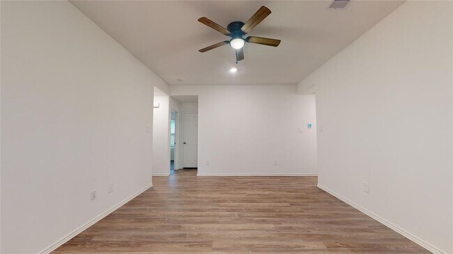 Building Photo - 1206 Silver Fir Ct
