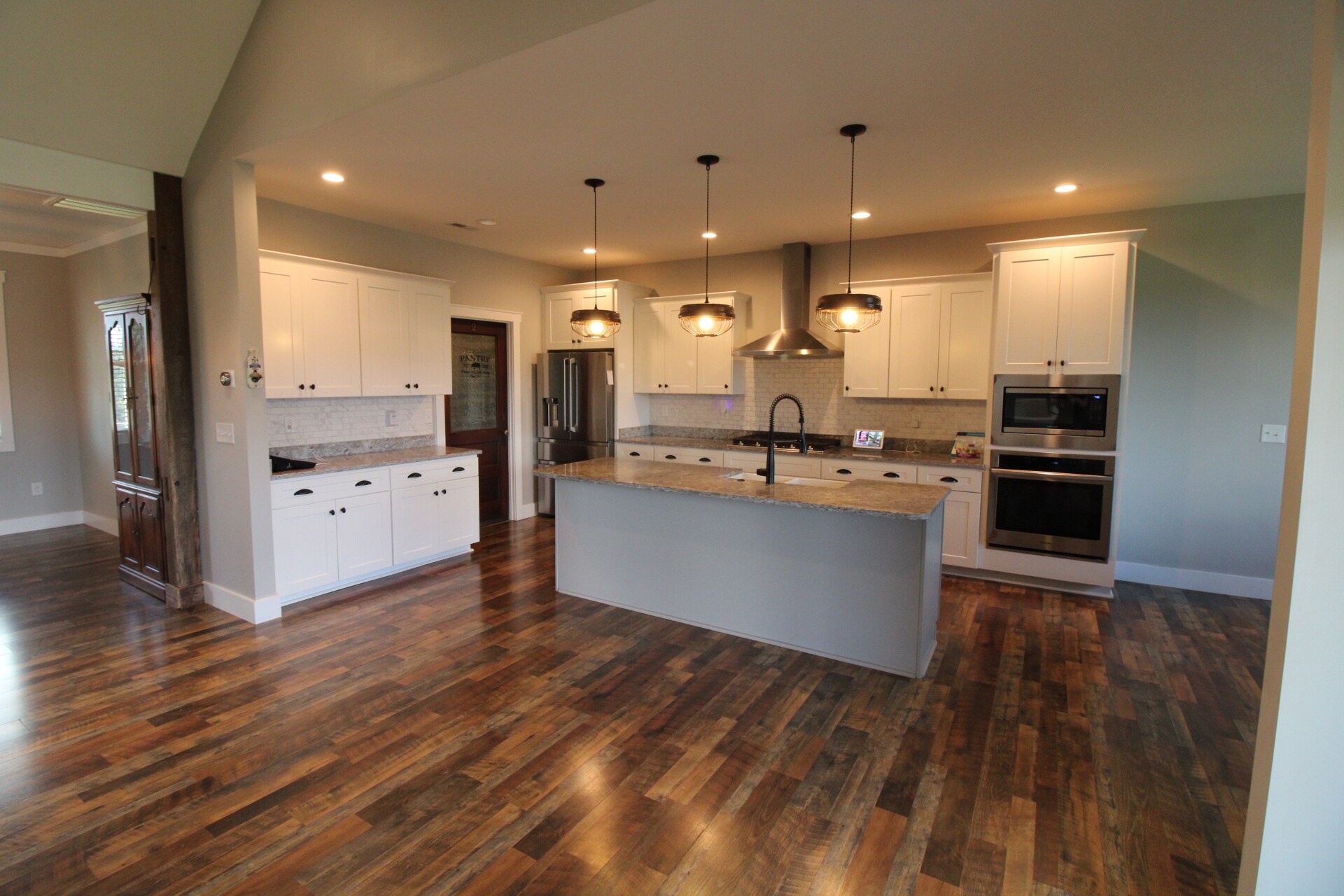 Building Photo - 1355 Bear Creek Rd