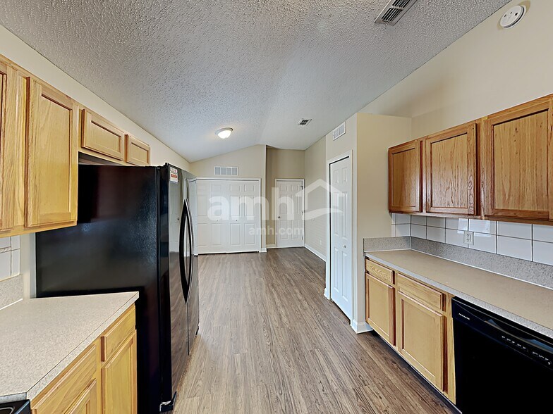 Building Photo - 6076 Scenic Meadow Ln