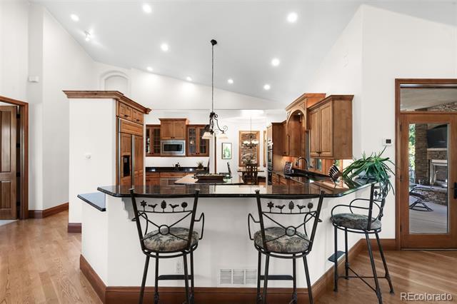 Building Photo - 1705 W Hinsdale Pl