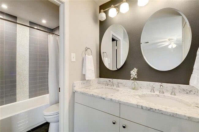 Building Photo - 3839 Dry Creek Dr