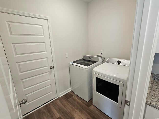 Building Photo - 789 Wapama St