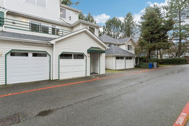 Building Photo - 16219 Northup Way