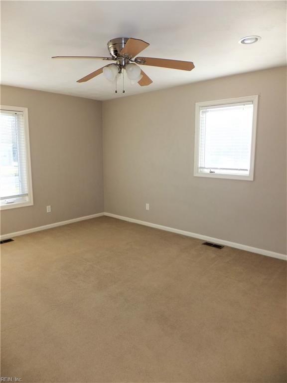 Building Photo - 4420 Clyde St