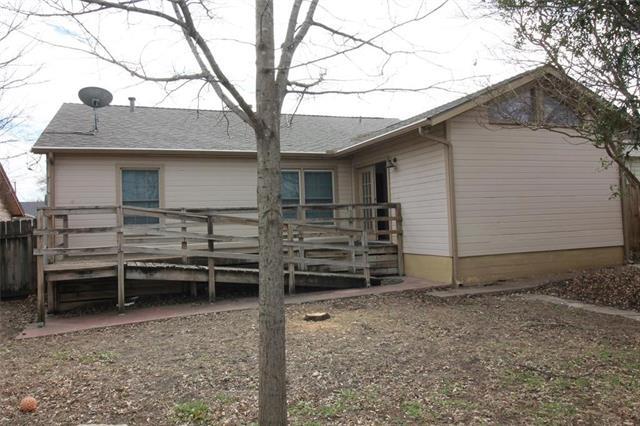 Building Photo - 5828 Locke Ave
