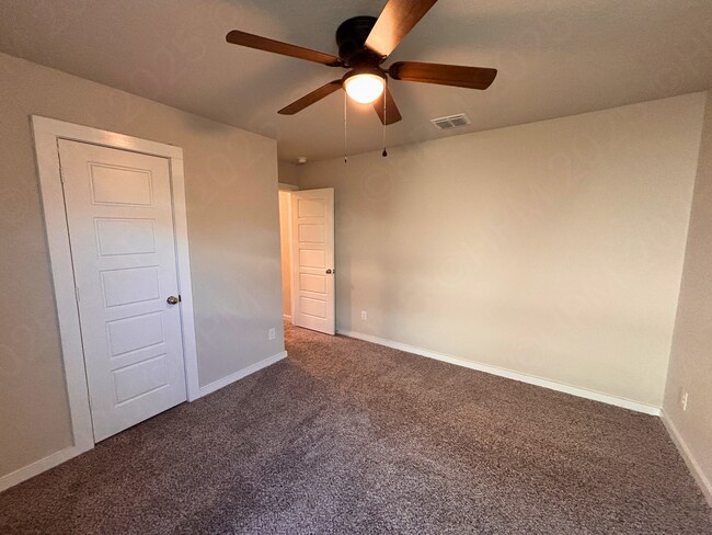 Building Photo - Spacious One Story 3 Bedroom Home with Covered Patio in Converse