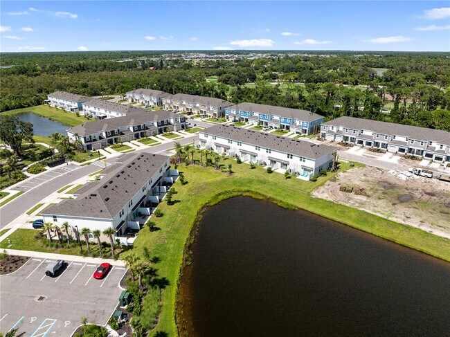 Building Photo - 15117 Cuzcorro Ct