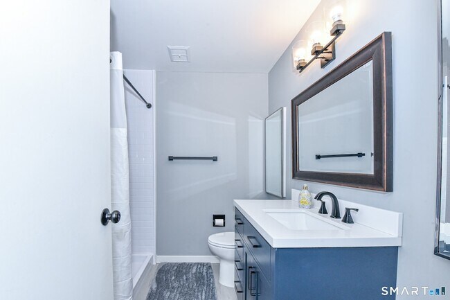 Building Photo - 28 Mill Hill Rd