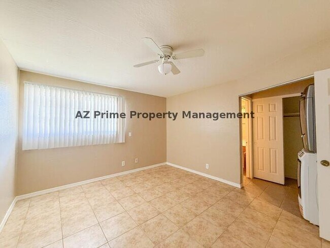 Building Photo - 7101 N 36th Ave