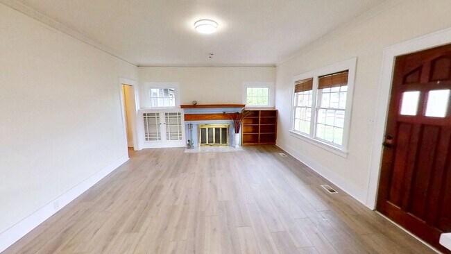 Building Photo - 3 Bed, 2 Bath House Minutes from Downtown Bellingham!