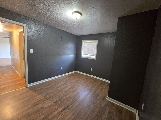 Building Photo - 507 St Robert Dr