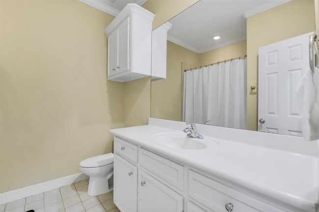 Building Photo - 1429 Utah St