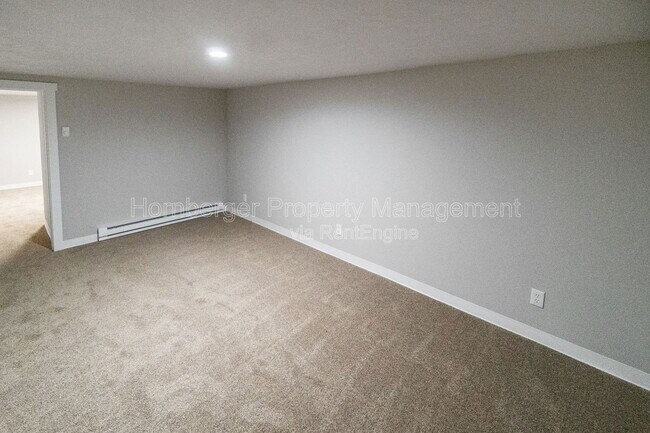 Building Photo - 508 E Rich Ave