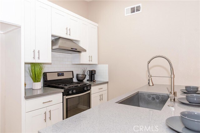 Building Photo - 4034 E Ave R 6