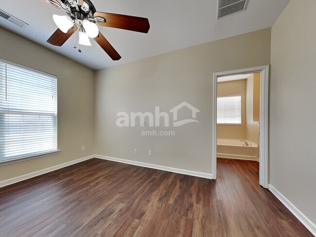 Building Photo - 26 Bay Willow Ct