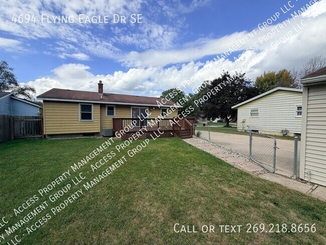 Building Photo - 4694 Flying Eagle Dr SE