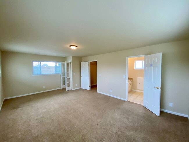 Building Photo - Quiet and Comfortable West San Jose Home