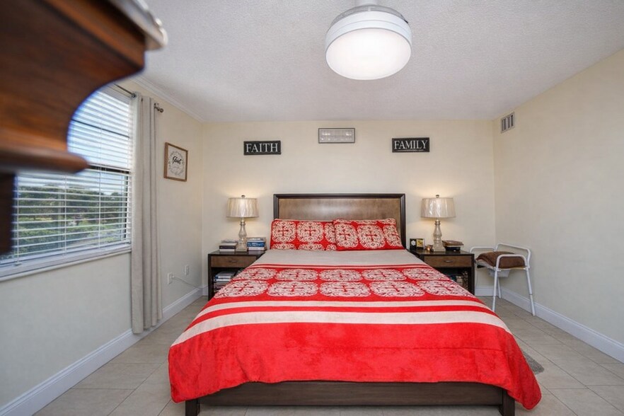 Building Photo - 3515 Village Blvd