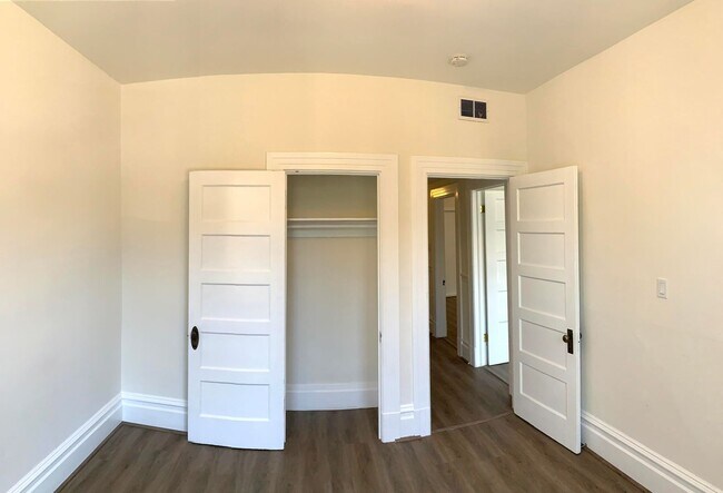 Building Photo - 756-758-758 8th Ave