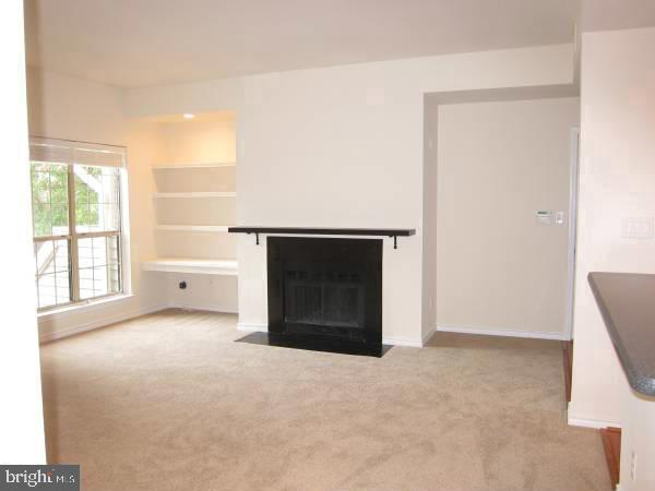 Building Photo - 3910 Penderview Dr